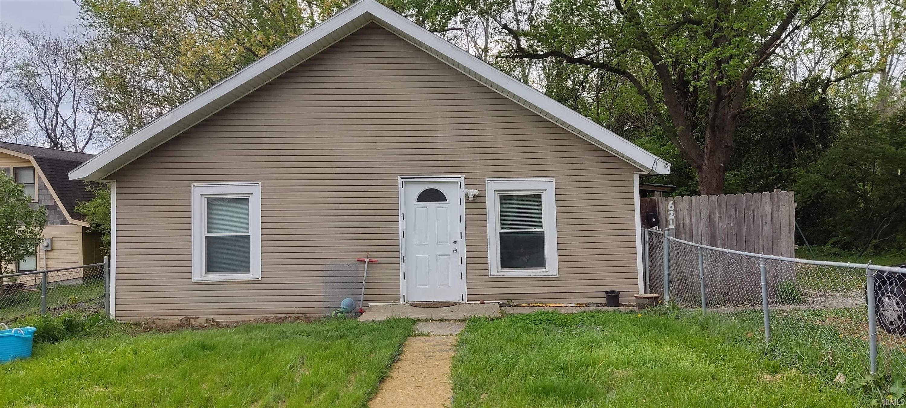 621 N Adams Street, Bloomington