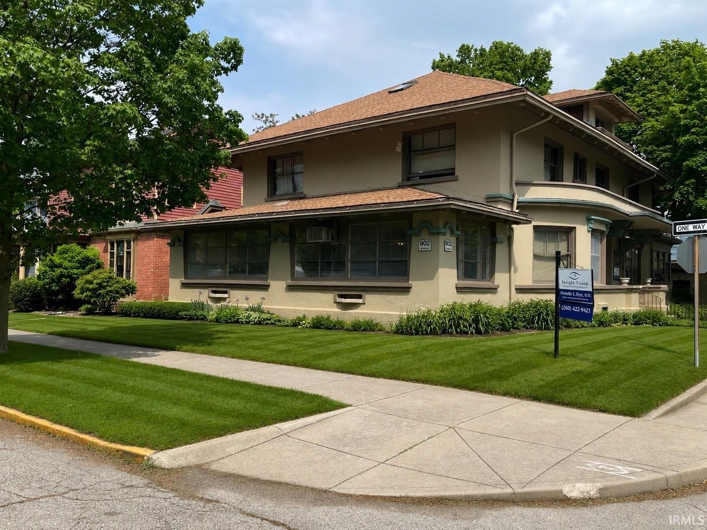902 W Wayne Street, Fort Wayne