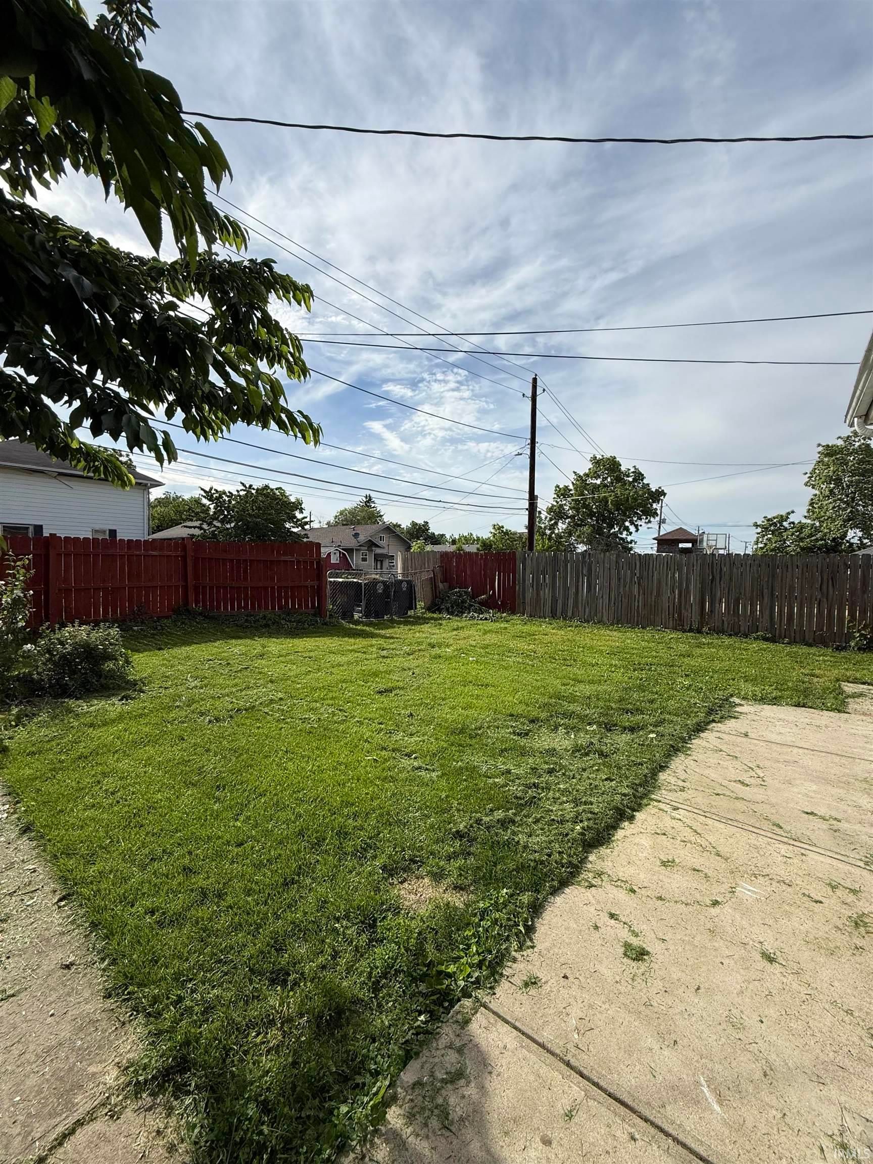 4026 S Lafayette Street, Fort Wayne — photo 4 of 20