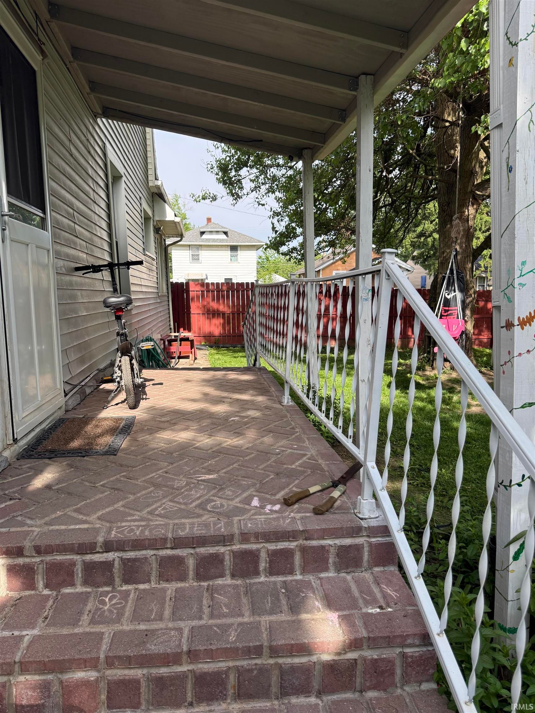 4026 S Lafayette Street, Fort Wayne — photo 2 of 20
