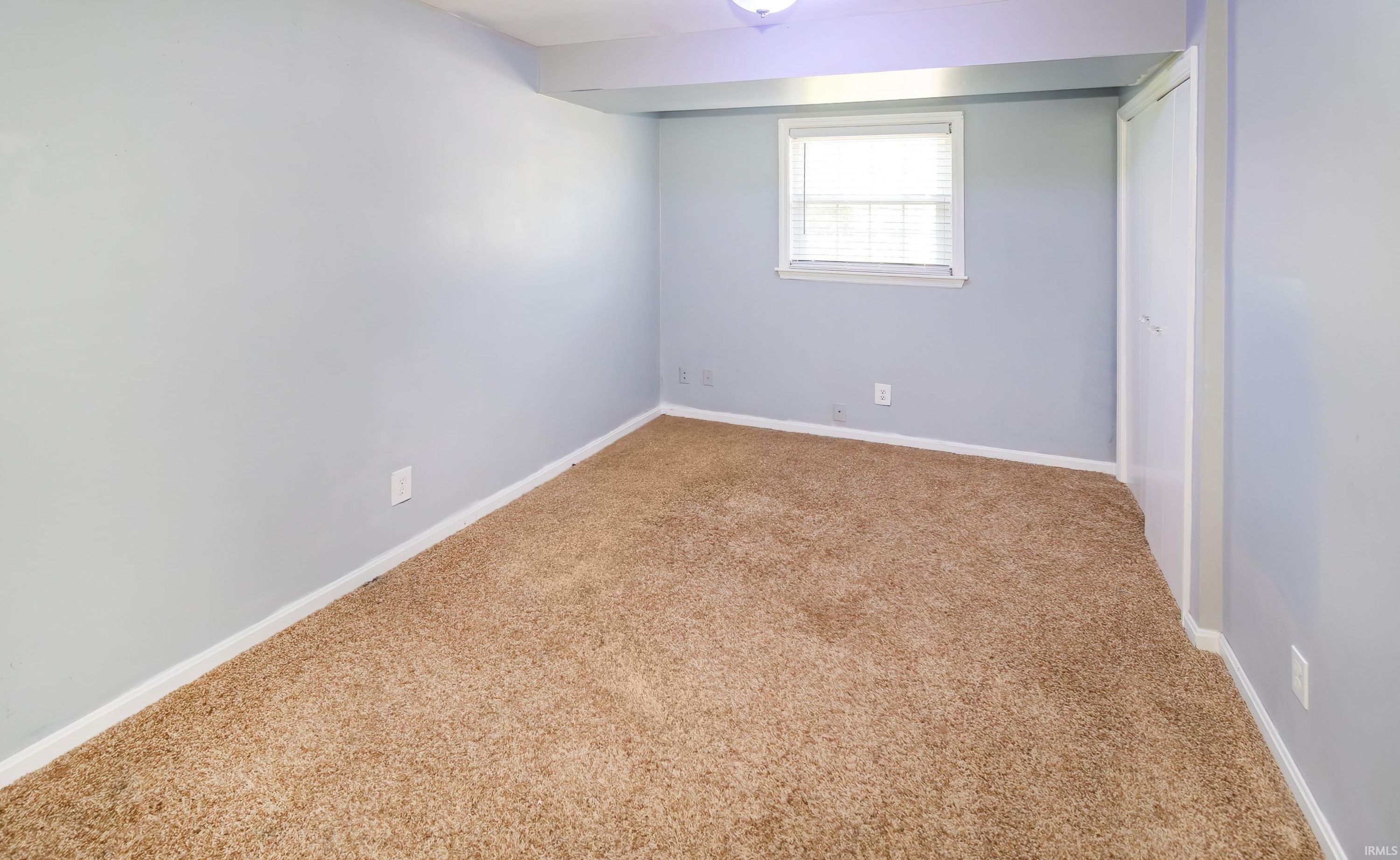 8311 Sycamore Drive, Newburgh — photo 12 of 30
