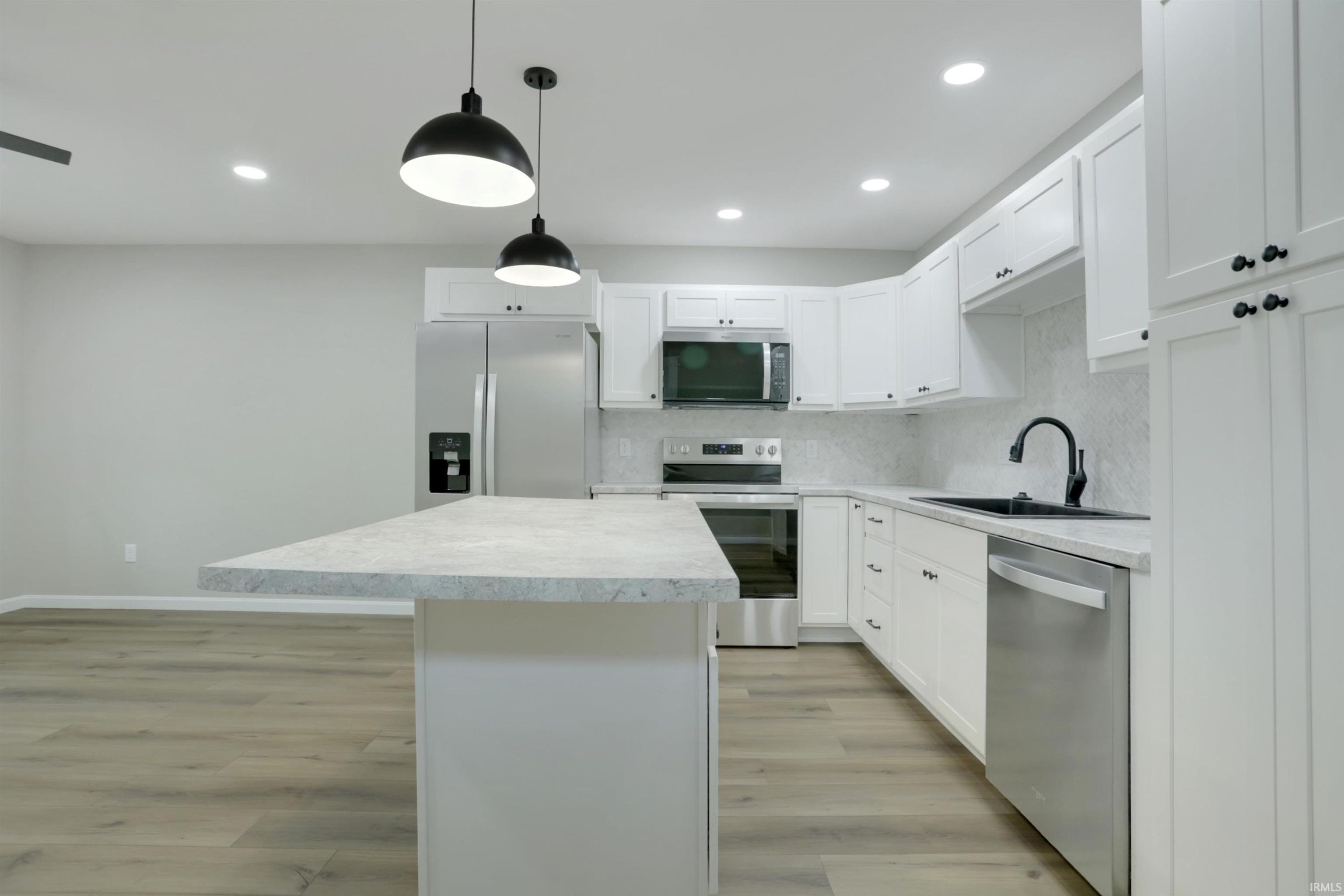 520 Madison Avenue, Evansville — photo 10 of 23